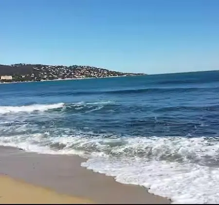 Lovely With Sea View Apartment *