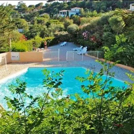 Lovely With Sea View Apartment *